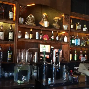 Hard workers, outstanding pours!