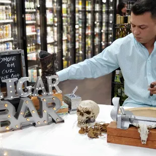 Live cigar rollings