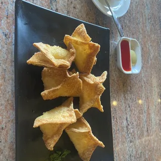 Crab Rangoon (6 Pieces)