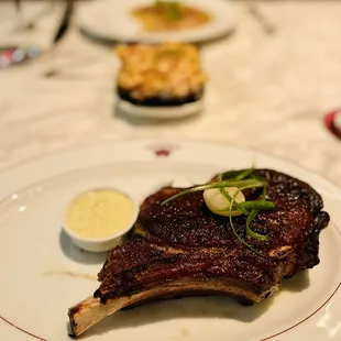 22oz Dry-Aged Bone-in Ribeye with Béarnaise sauce