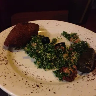 Mona' Special