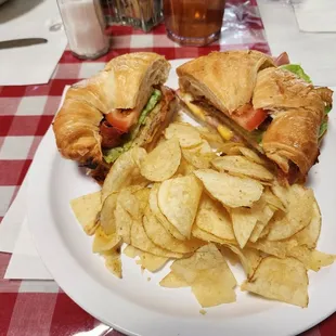 Mona's Creative Catering and Fine Foods Restaurant