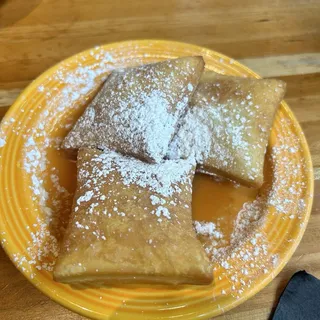 MARDI GRAS BEIGNETS