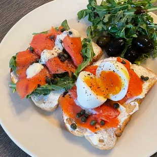 Avocado Salmon Toasts