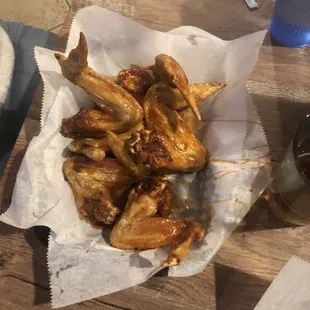 Monday's Union Restaurant