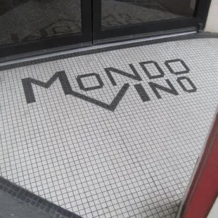 Mondo Vino - entry tile