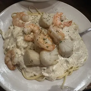 Seafood Alfredo