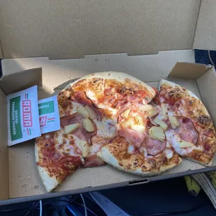 Hawaiian Pizza