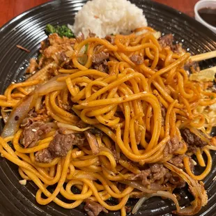 food, ramen and noodles