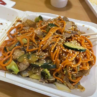 Regular plate with chicken and veggies