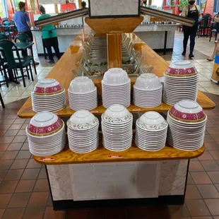 a display of plates and bowls