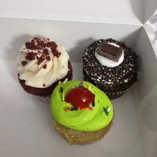 red velvet cupcake chocolate cupcake vanilla  Cupcake