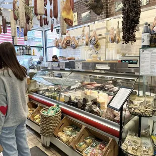 Everything DELI-CIOUS.