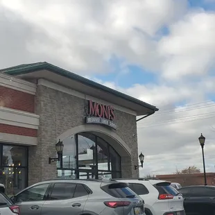 Moni's open for Breakfast, Lunch and Dinner.   11/1/2024