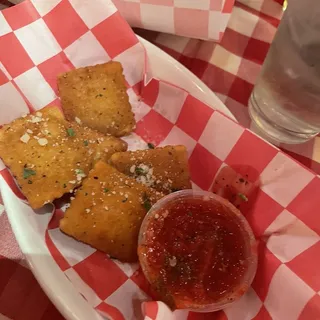 Toasted Ravioli - 6 piece