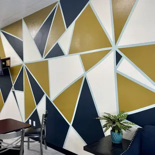 The menu is presented on large tv screens