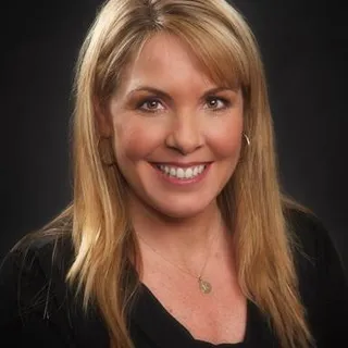Kellie R.