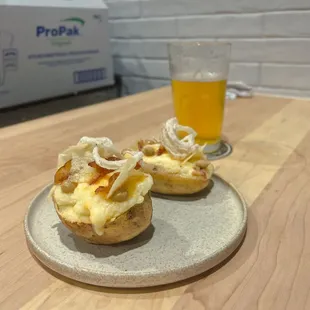 Potatoe skins that were more like a baked potato