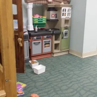 Little messy kitchen