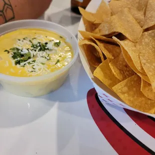 Chips and queso