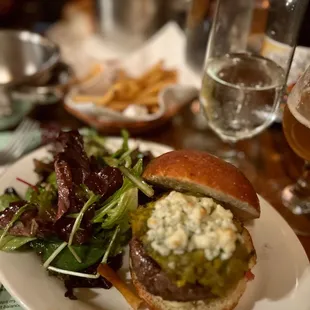 Monk&apos;s burger
