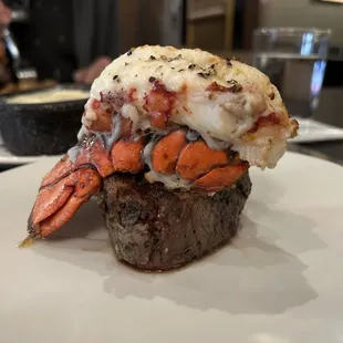 Filet with lobster