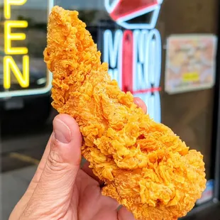 Big ol&apos; tender