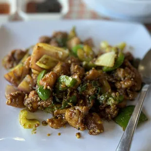 LEMONGRASS CHICKEN (BAI MONN CHA KROEUNG)
