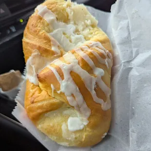Cheese danish