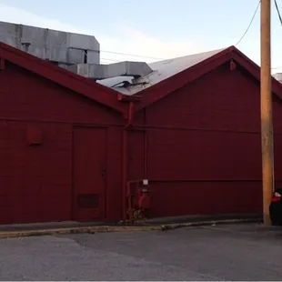 MSD from the parking lot.  Suggestion:  Lose the awning in the front and show off that cool Mid Century Modern architecture!