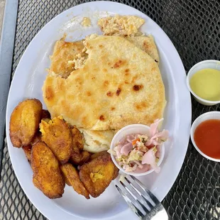 Double Pupusa Plate (two pupusa and one side - in this case, Plantains).