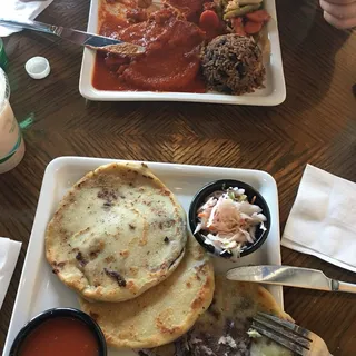 Chilaquiles Salvadorenos