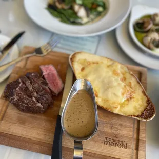 Monsieur Marcel Bistro