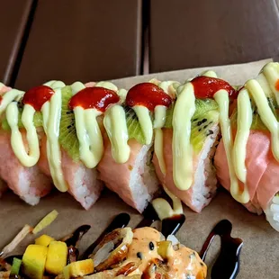 Tropical Monsoon Roll | @telephonesmoothie