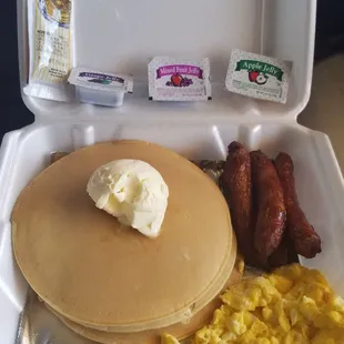 Hot cakes breakfast with 4 sausage and 2 eggs