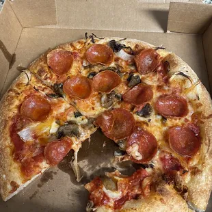 Personal pan special - 10" 3-Topping for $7.99