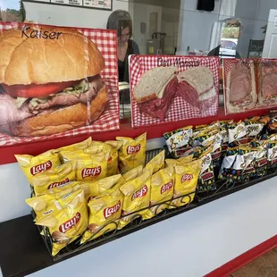 a picture of a sandwich and chips