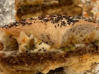 Lil’ Market Deli & Bagelry 