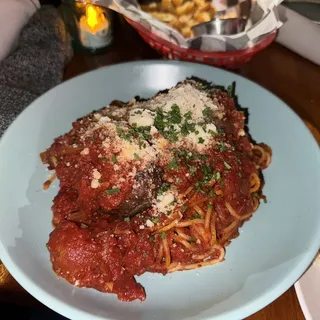 Spaghetti & Meatballs