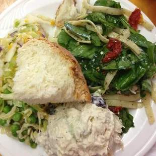 3 salad platter for $7