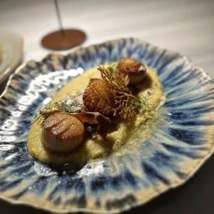 Scallops and Grits