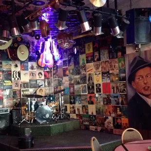 Fun looking area for the band. Love the Frank painting...