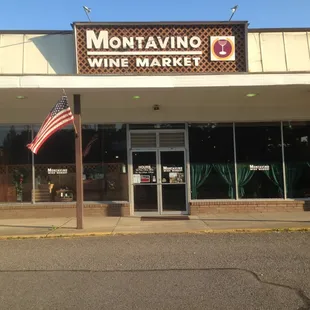 Montavino Wine Market