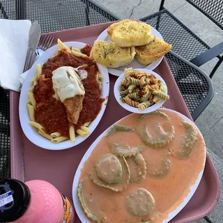 Spinach Ravioli with Pink Sauce