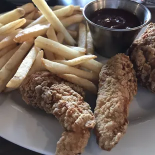 Kids meal - tenders &amp; fries - not that great