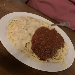 Duo with White Linguine with Clam Sauce and Linguine with Meat Sauce
