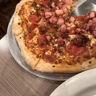 Meatza pizza