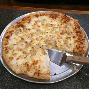Seafood Pizza