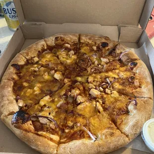 Medium Barbecue Chicken Pizza to go