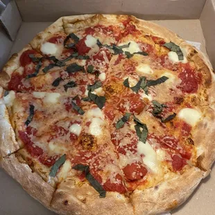 Medium Margherita Pizza to go